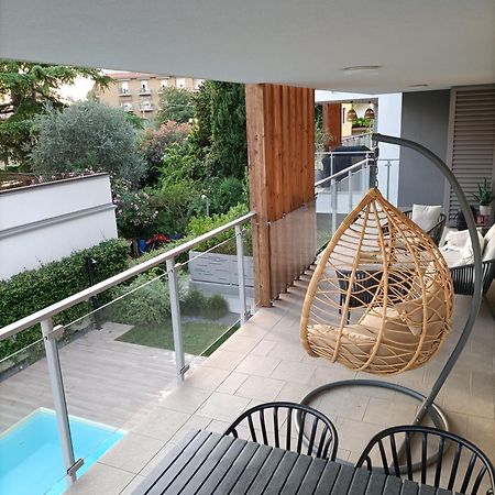 Lake Dream Apartment With Pool In 巴多利诺 外观 照片
