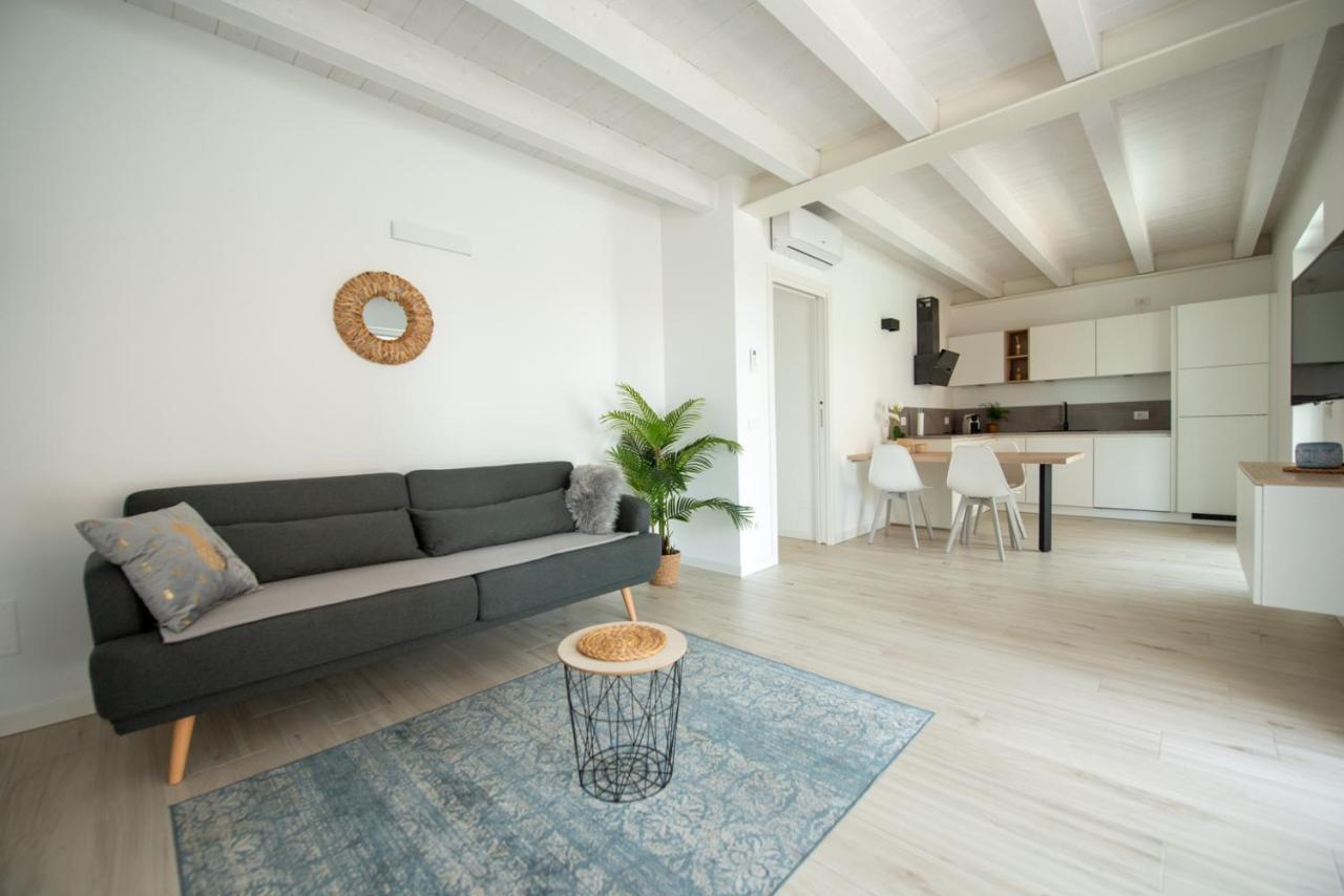 Lake Dream Apartment With Pool In 巴多利诺 外观 照片