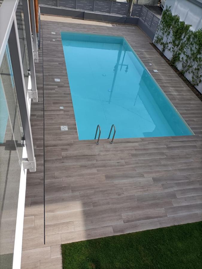 Lake Dream Apartment With Pool In 巴多利诺 外观 照片