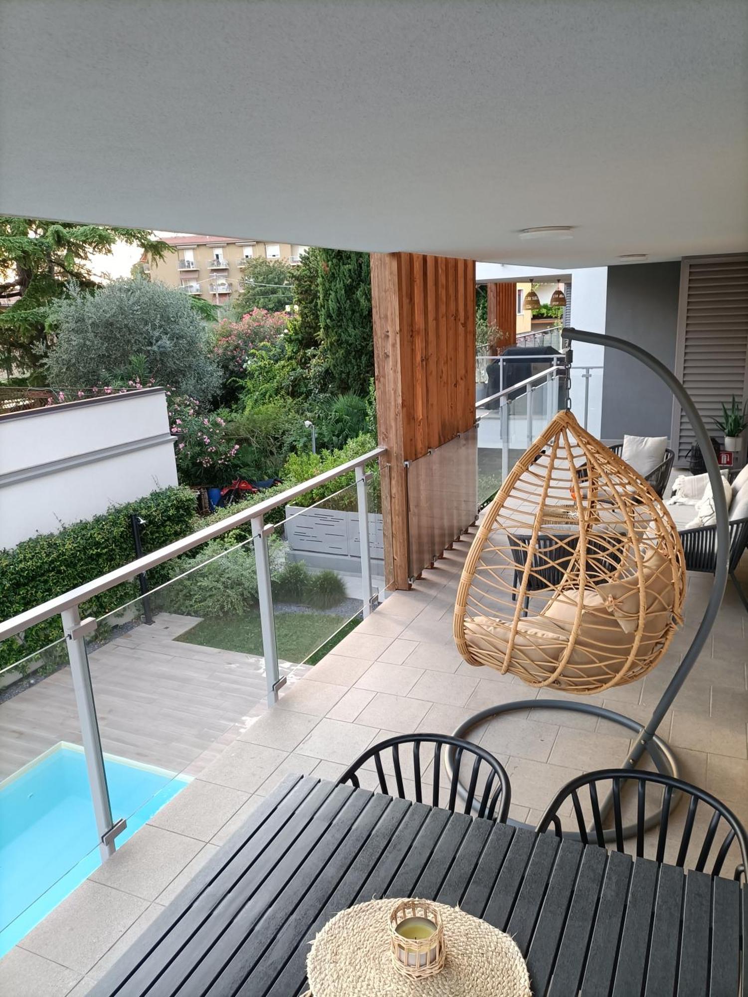 Lake Dream Apartment With Pool In 巴多利诺 外观 照片